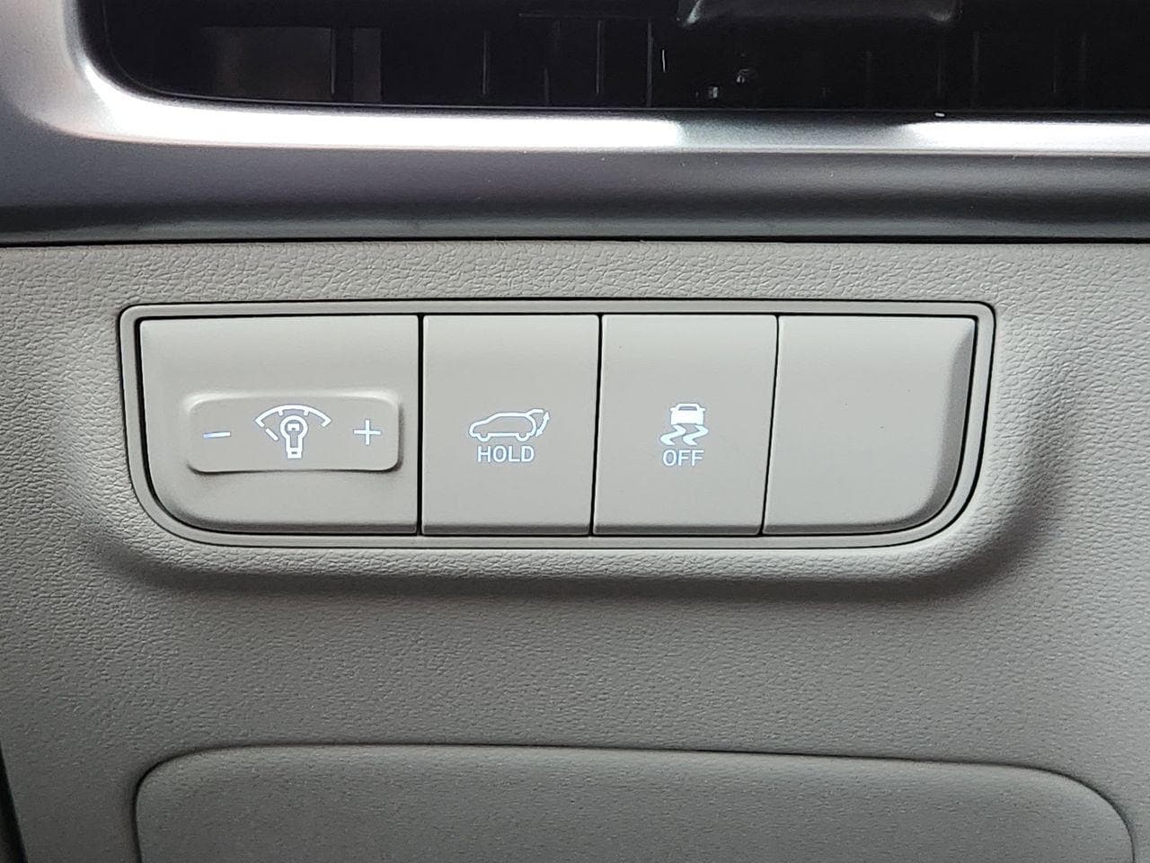 New 2026 Hampton Gray Hyundai SEL FWD image 19