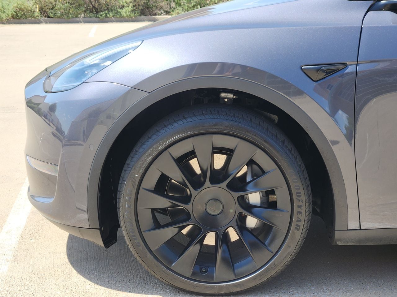 Used 2020 Midnight Silver Tesla Long Range image 5