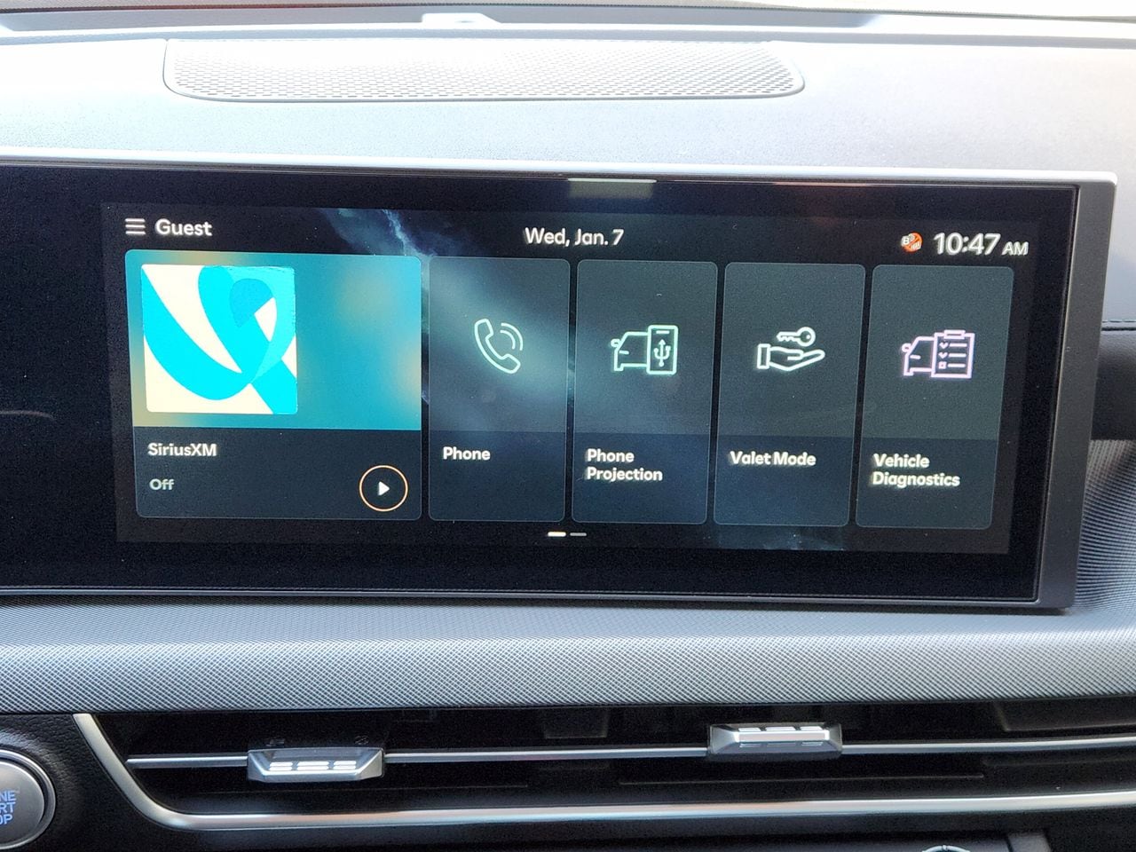 New 2026 T4A Silver Hyundai SEL Sport image 13