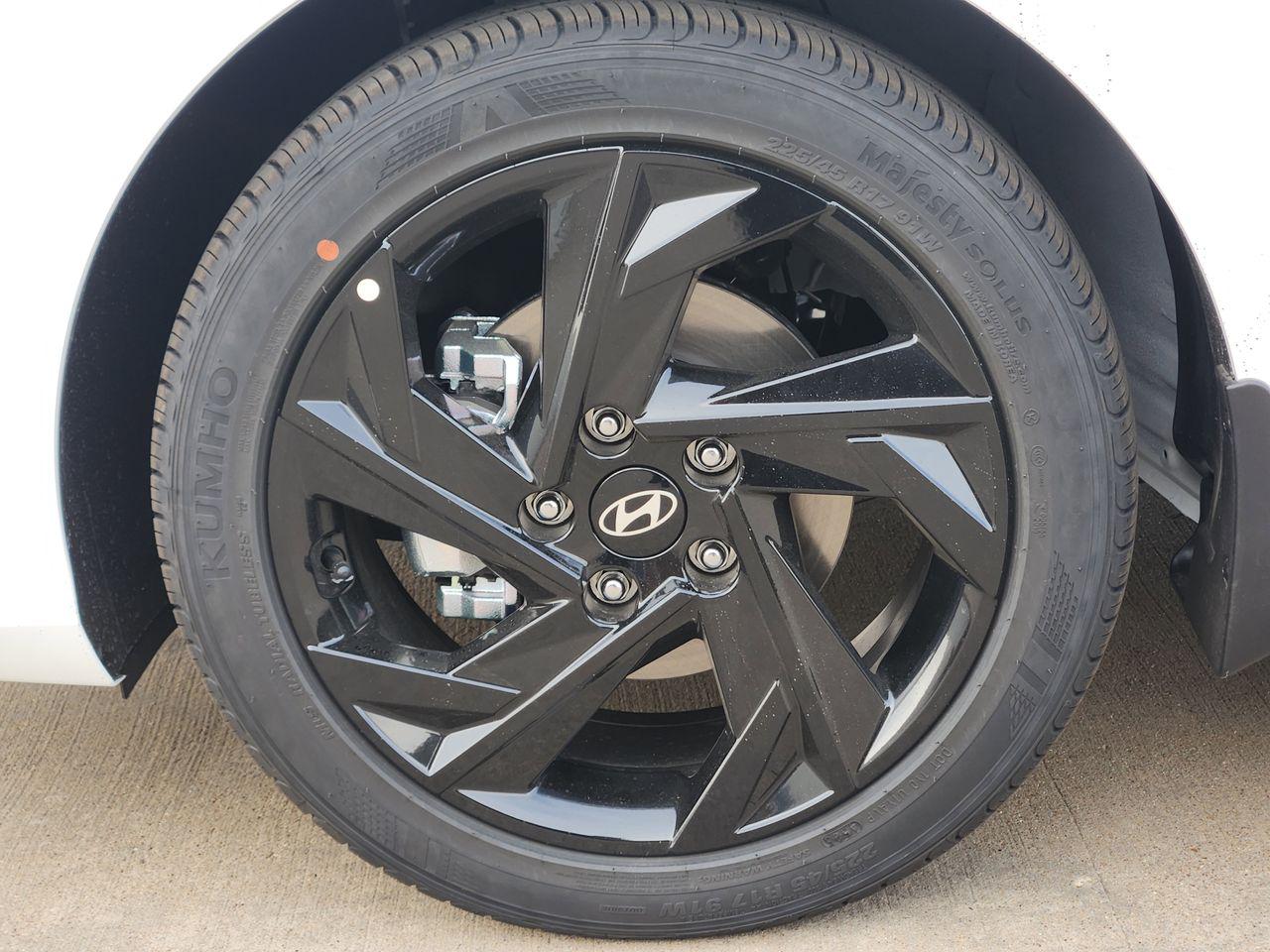 New 2026 W6H White Hyundai SEL Sport image 7