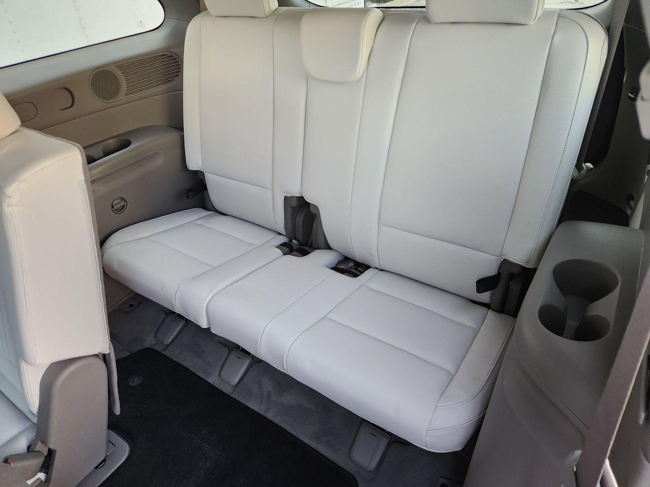 New 2026 A2B Black Hyundai SEL Premium FWD image 29