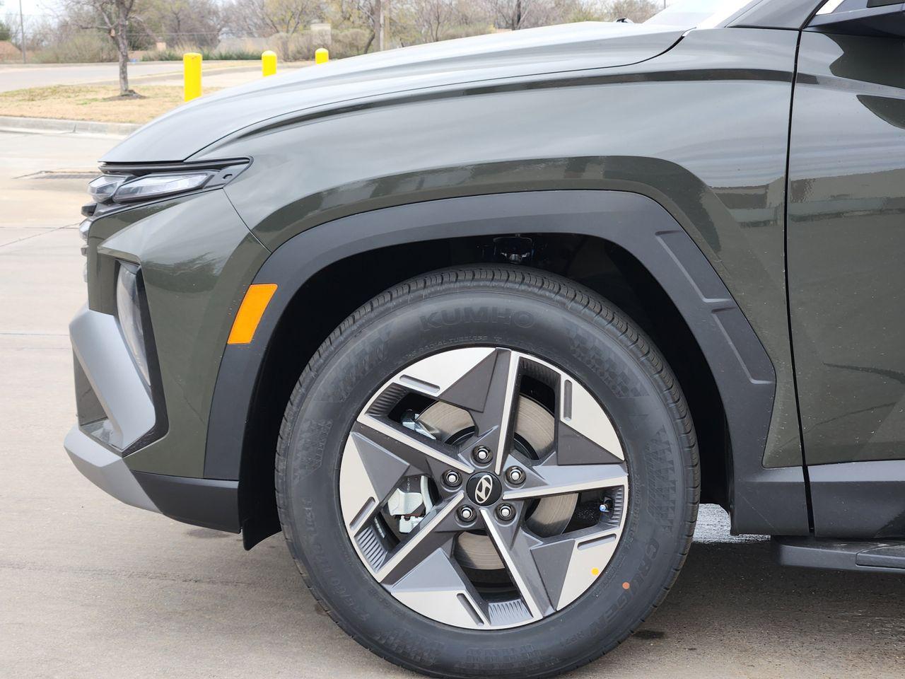 New 2026 WG2 Green Hyundai SEL FWD image 5