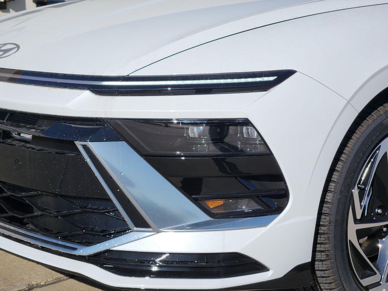 New 2026 W6H White Hyundai SEL Sport image 6