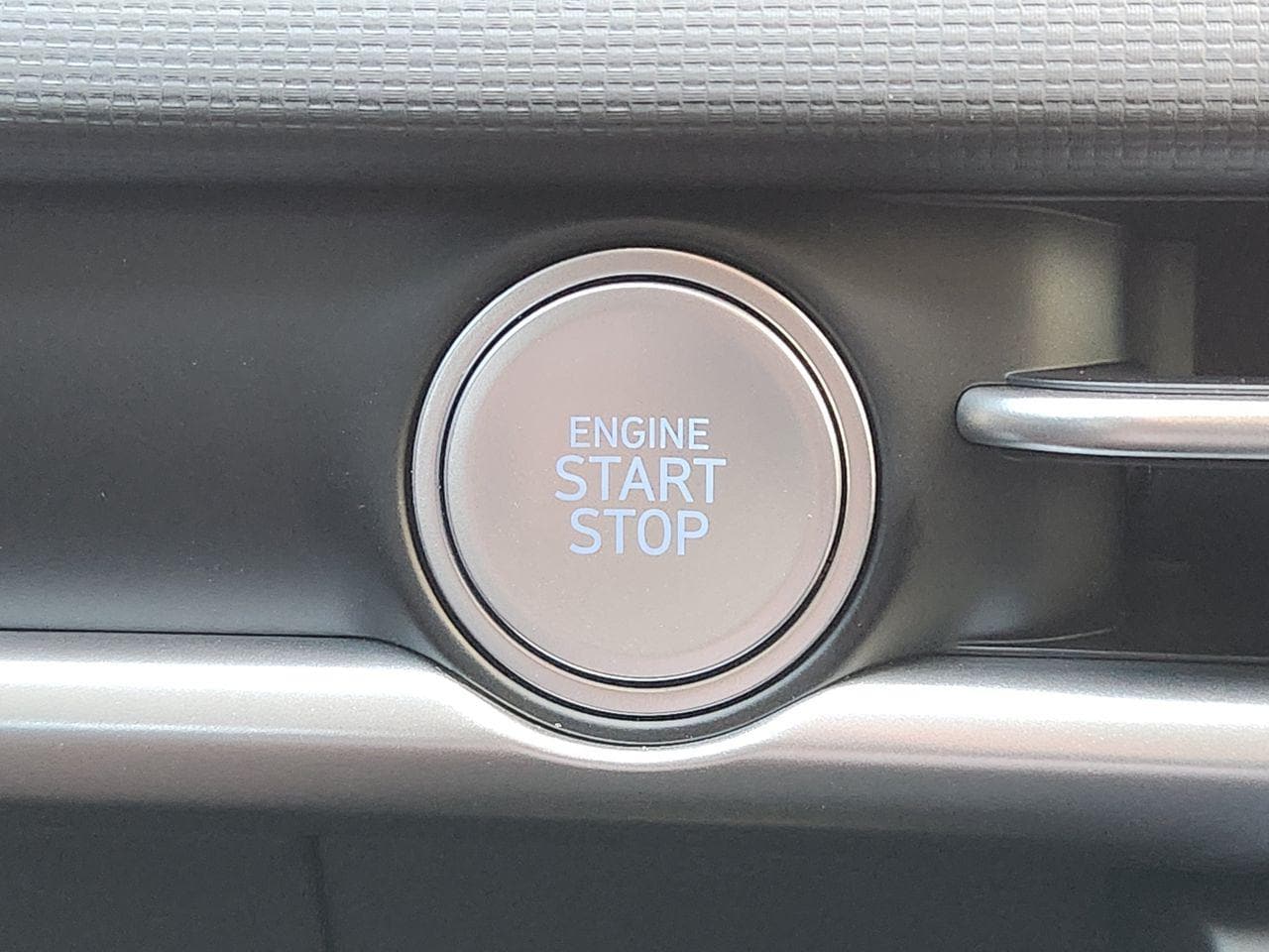New 2026 Hampton Gray Hyundai SE FWD image 18
