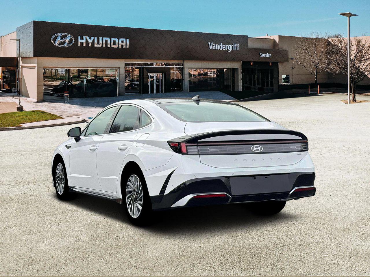 New 2026 W6H White Hyundai Limited image 5