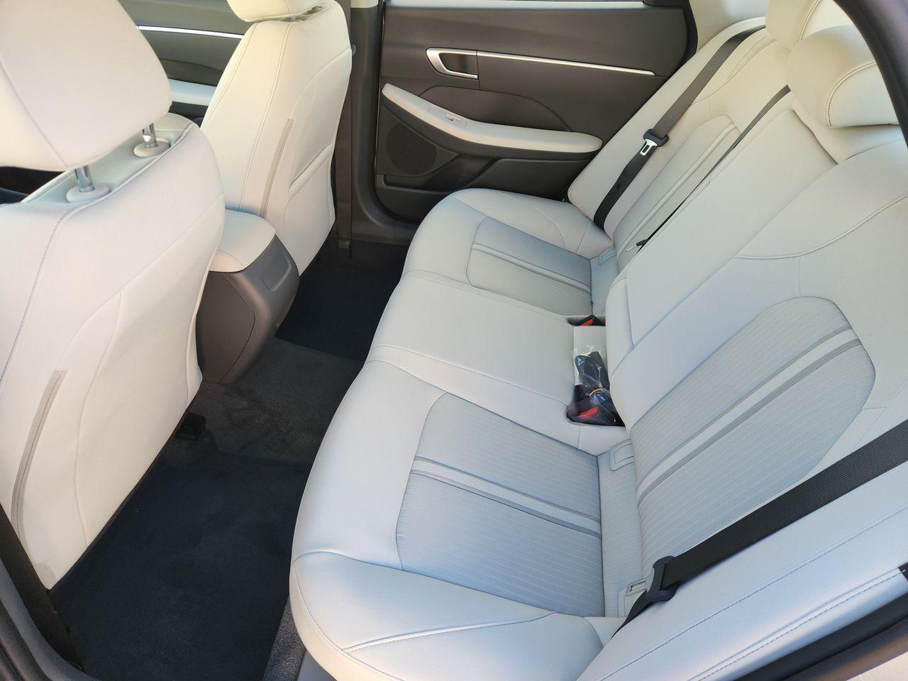 New 2026 Aero Silver Hyundai SEL Sport image 29