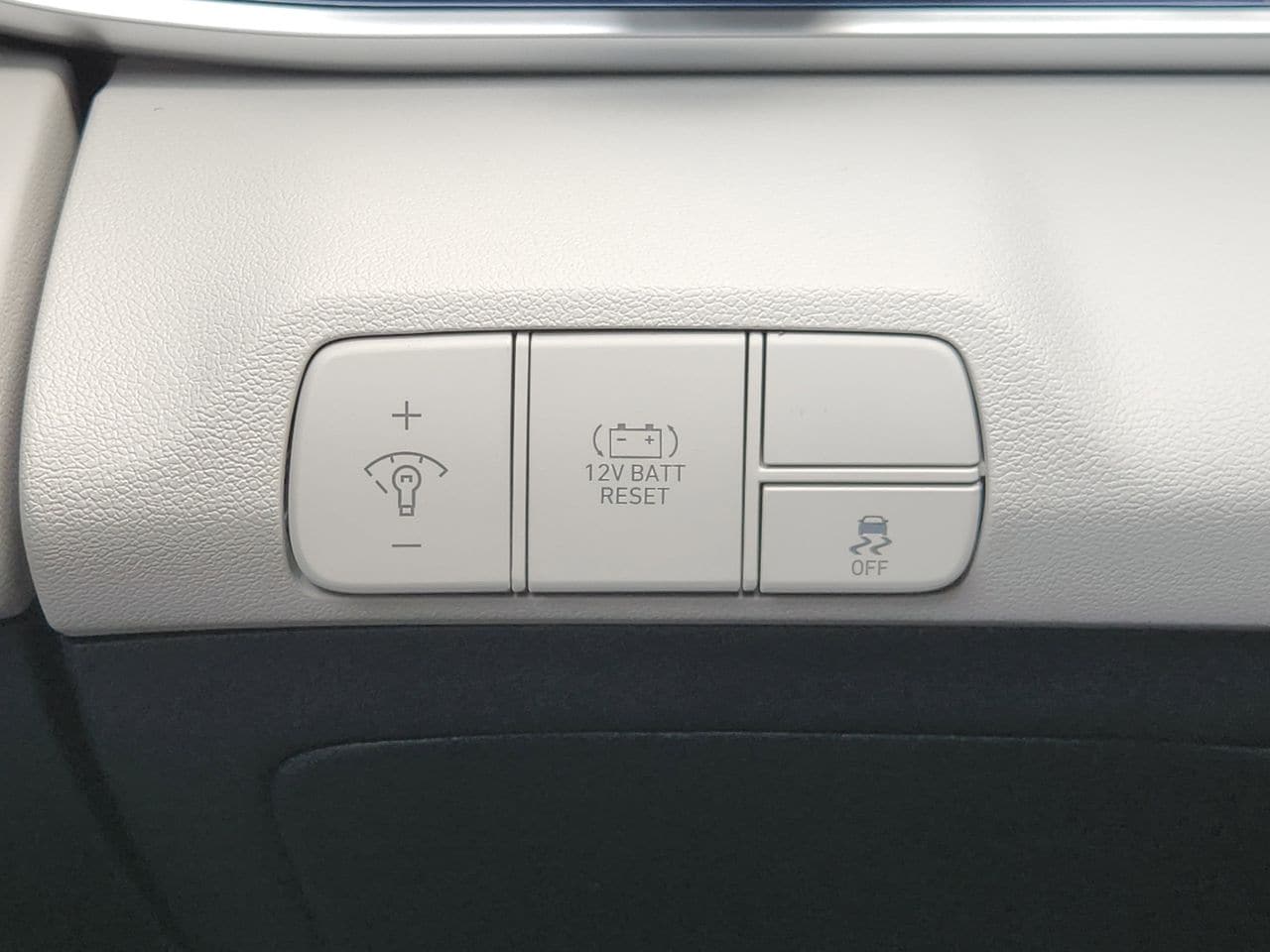 New 2026 A5G Gray Hyundai Limited image 21