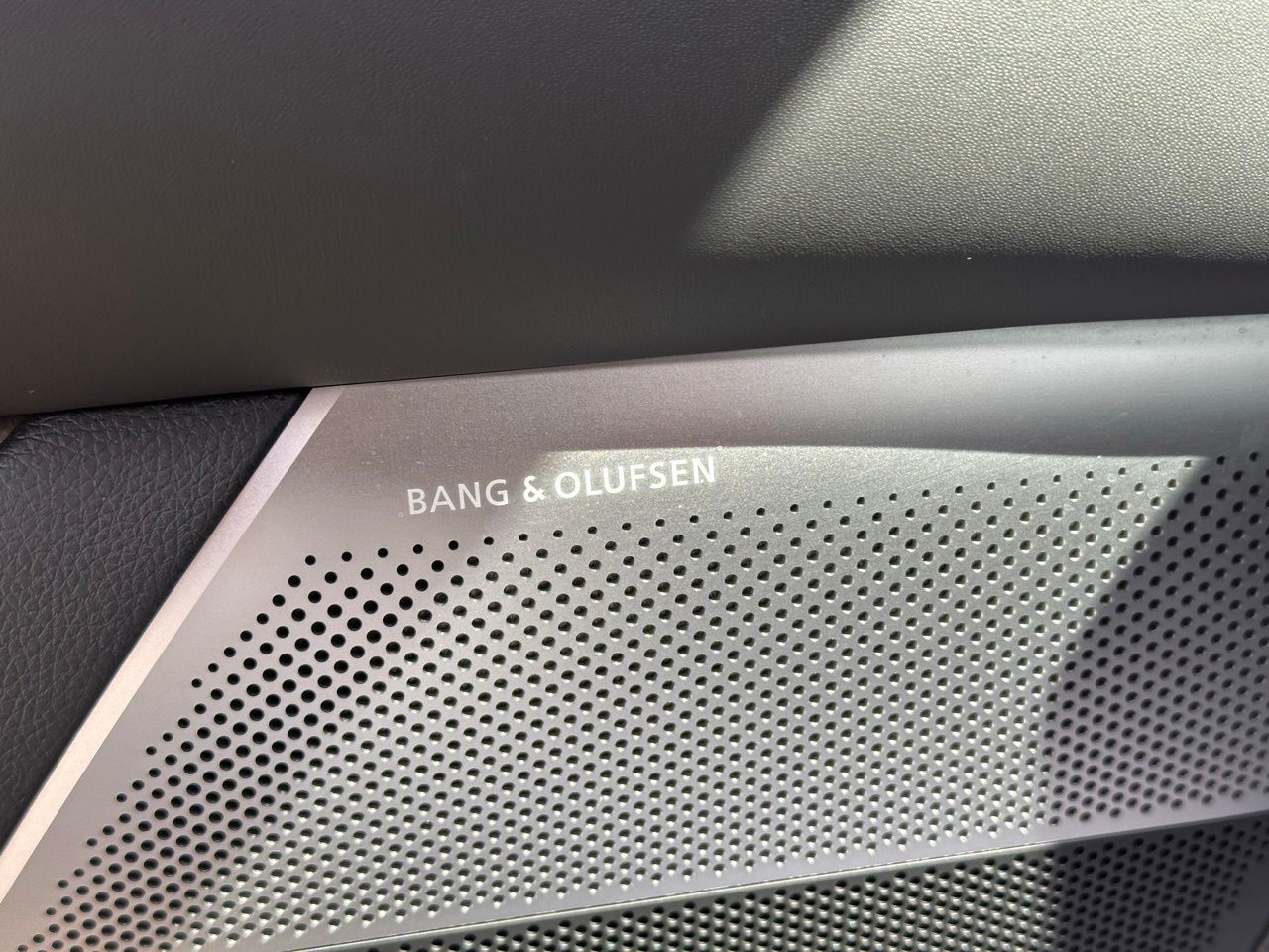 Used 2025 Uyuni White Genesis 3.5T e-SC image 25