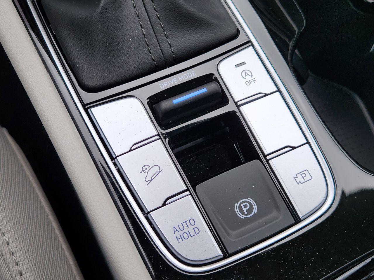 New 2026 Serenity White Pearl Hyundai SEL FWD image 18