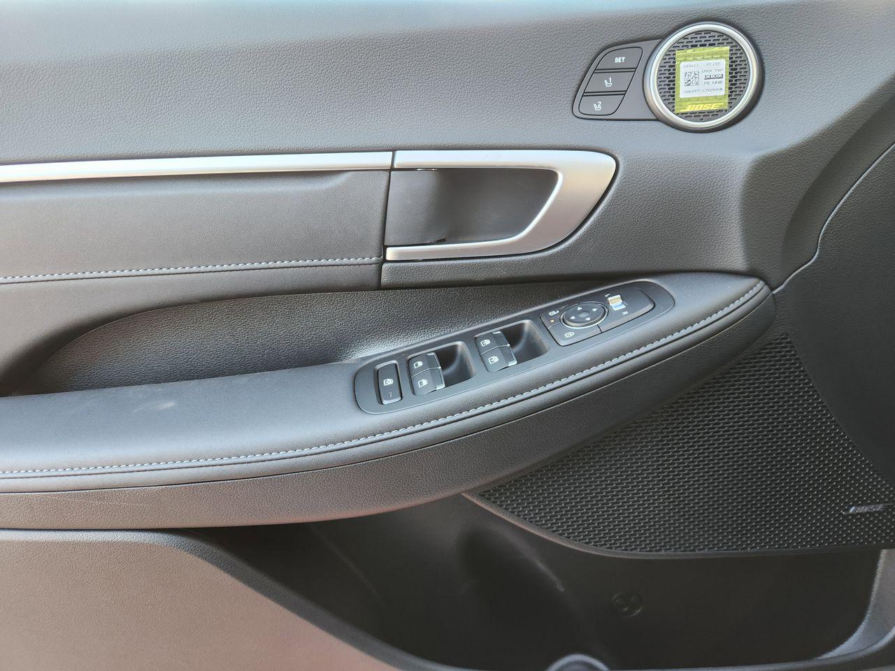 New 2026 Serenity White Hyundai Limited image 26