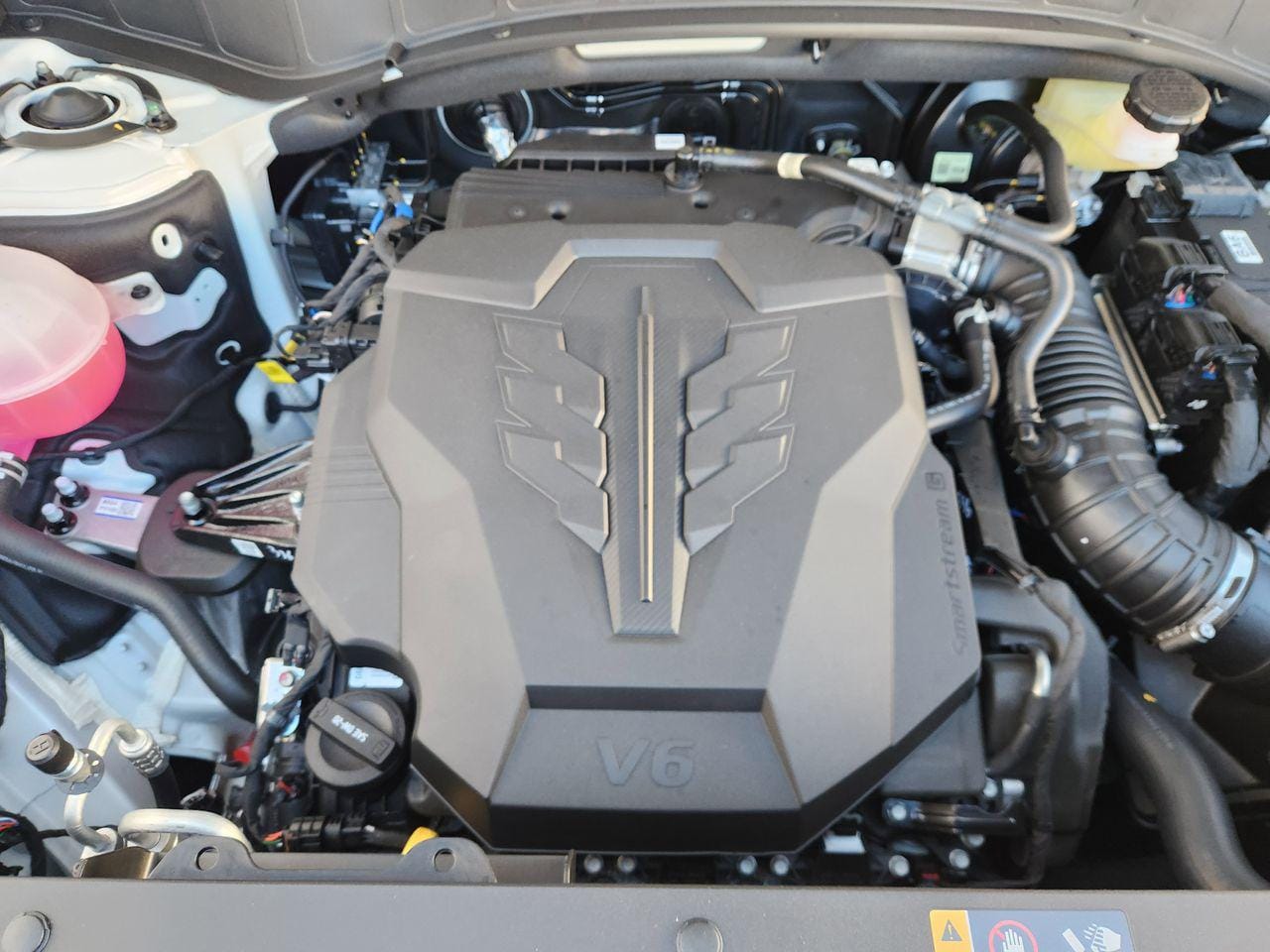 New 2026 WC9 White Hyundai Calligraphy FWD image 29