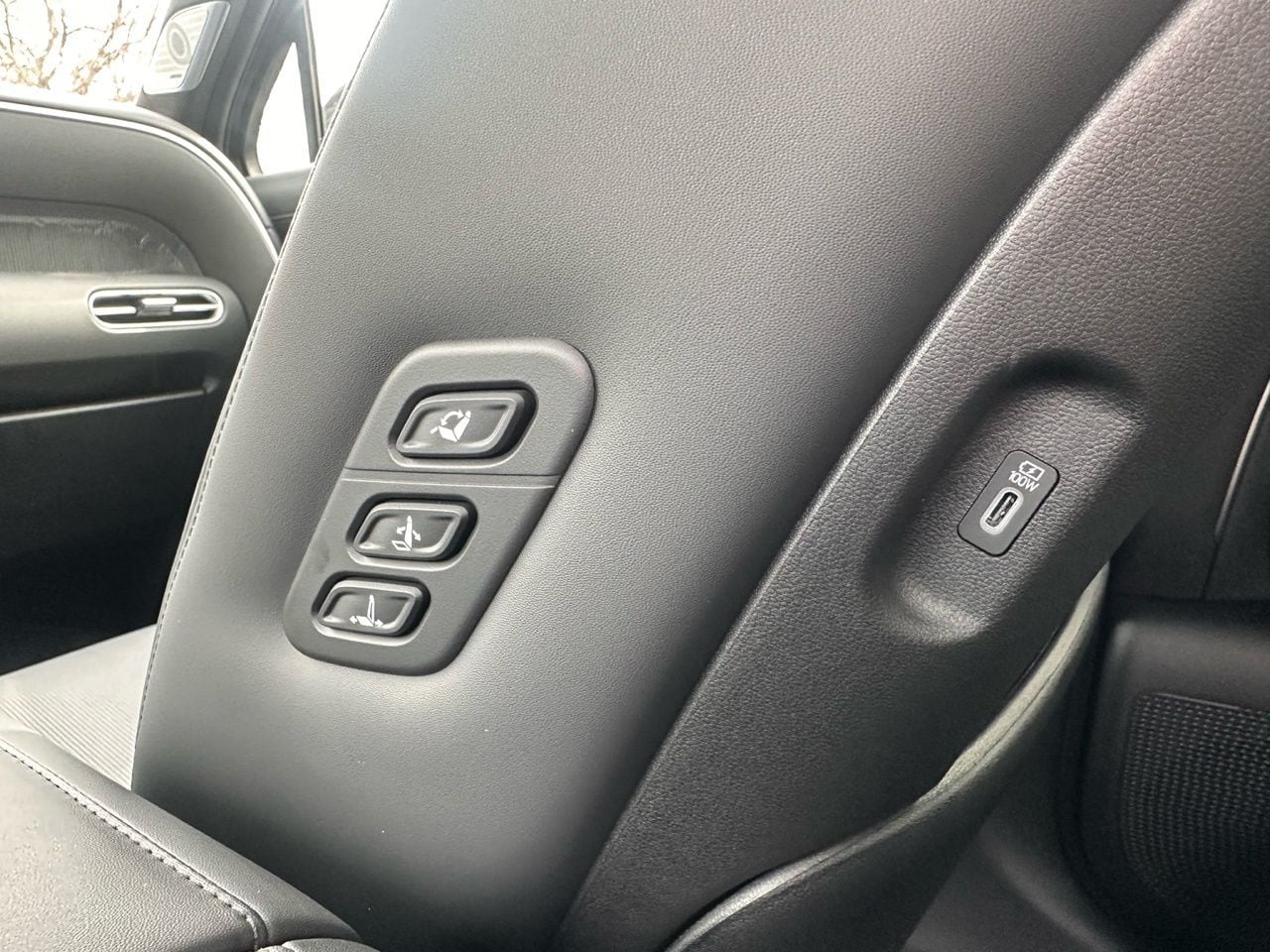 Certified Used 2026 Abyss Black Pearl Hyundai Calligraphy image 21