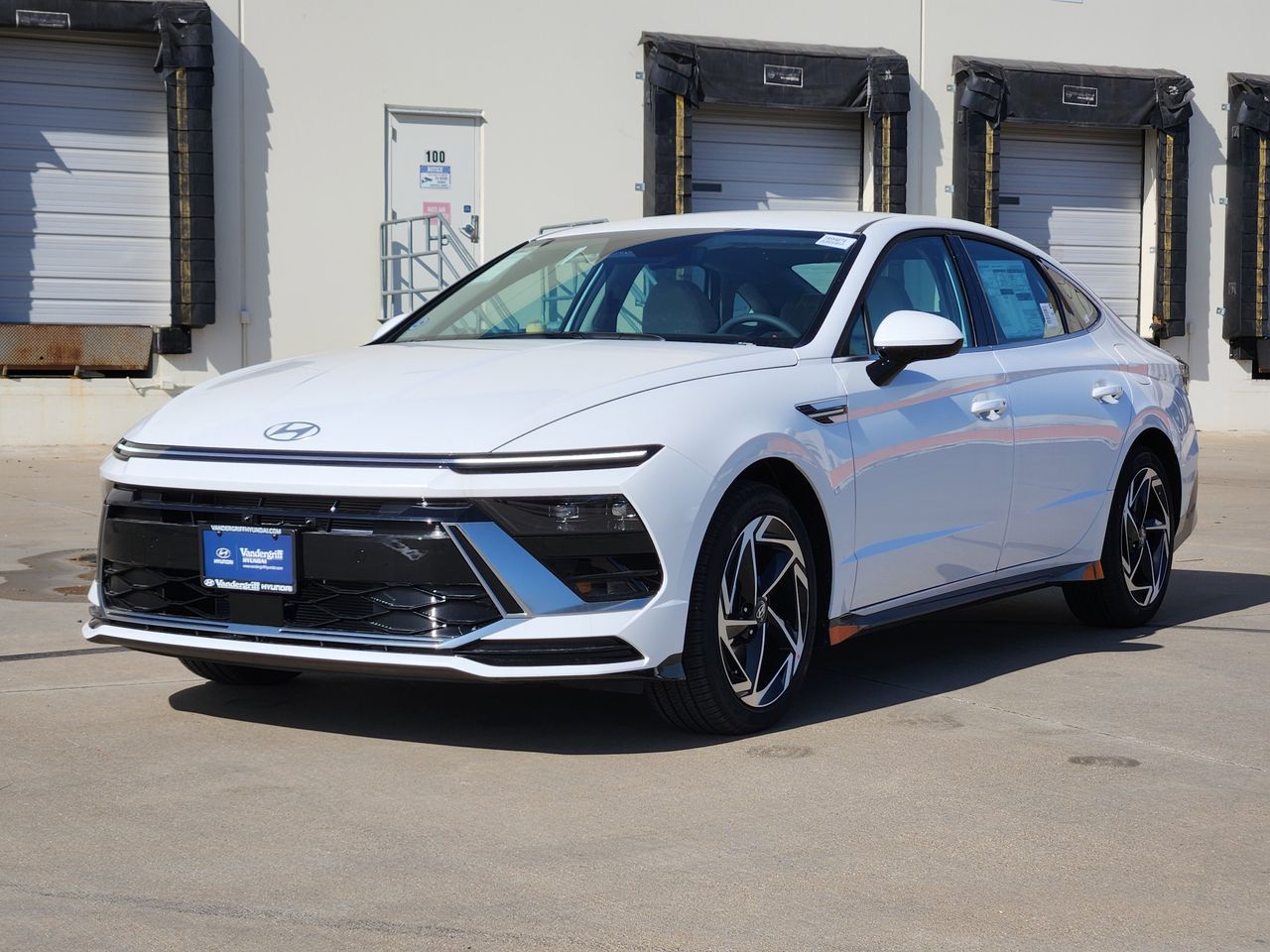 New 2026 W6H White Hyundai SEL Sport image 2