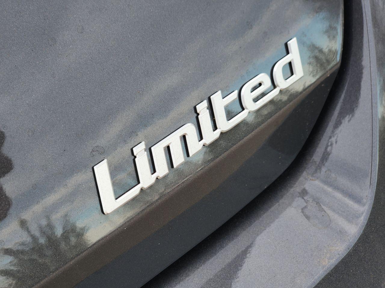 New 2026 PE2 Gray Hyundai Limited image 9