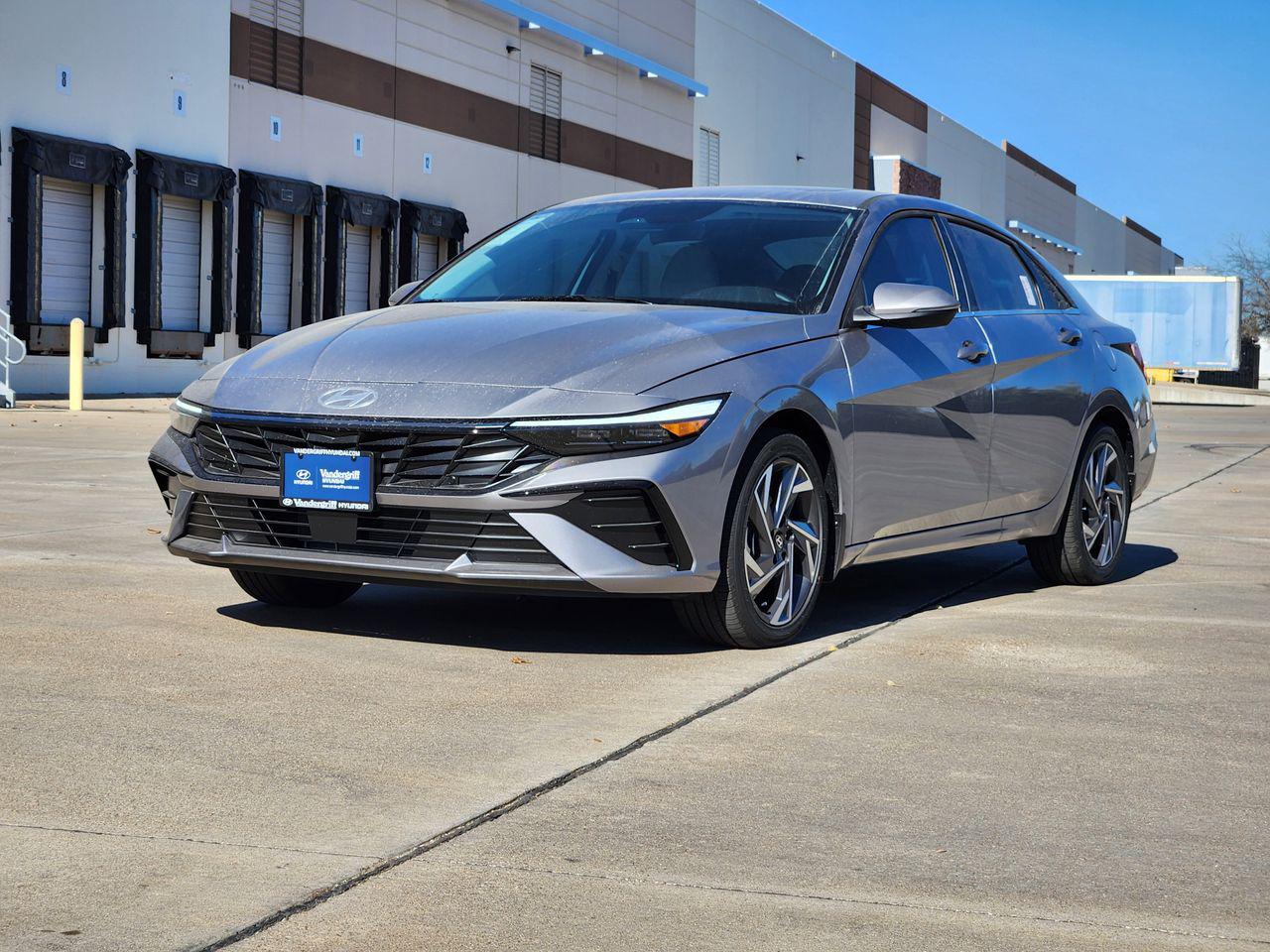 View vehicle photo 2