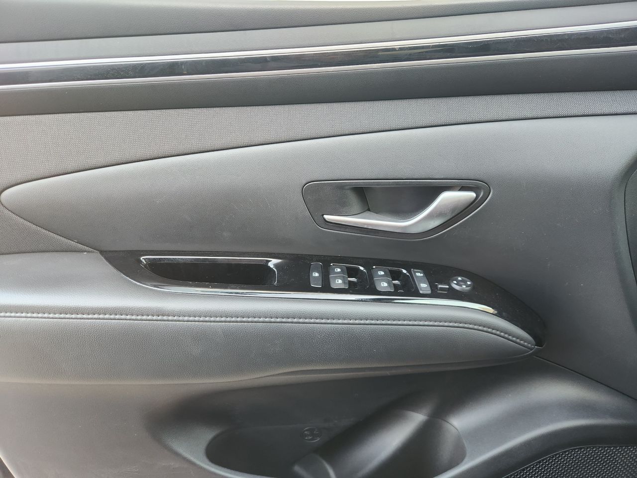 Used 2022 Phantom Black Hyundai SEL Convenience image 20