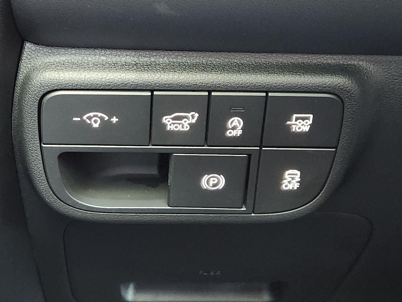 New 2027 Creamy White Pearl Hyundai SEL FWD image 20