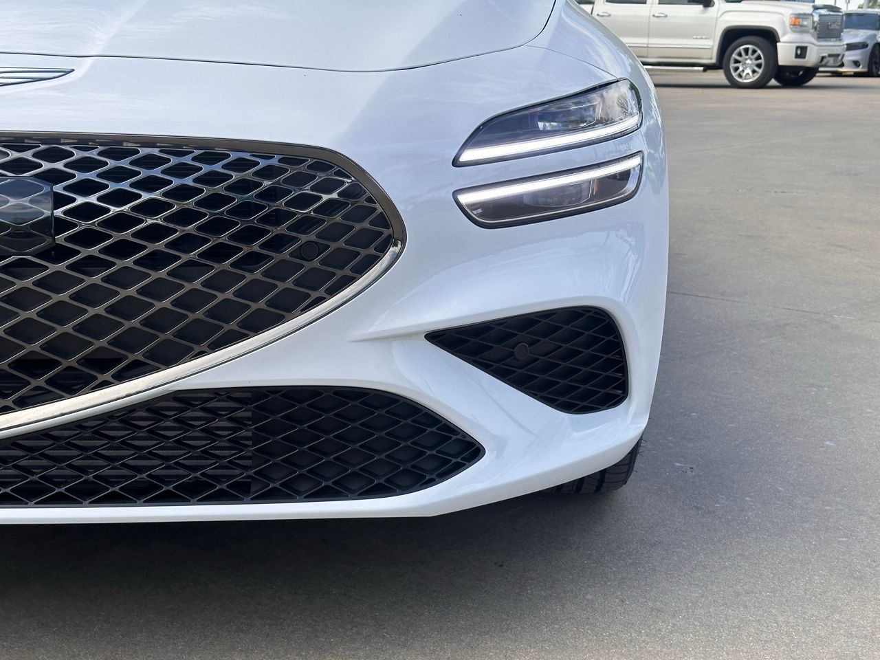 Used 2026 Alta White Genesis 3.3T Sport Prestige image 8