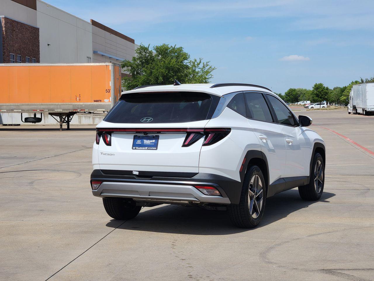 New 2026 W6H White Hyundai SEL Premium FWD image 4