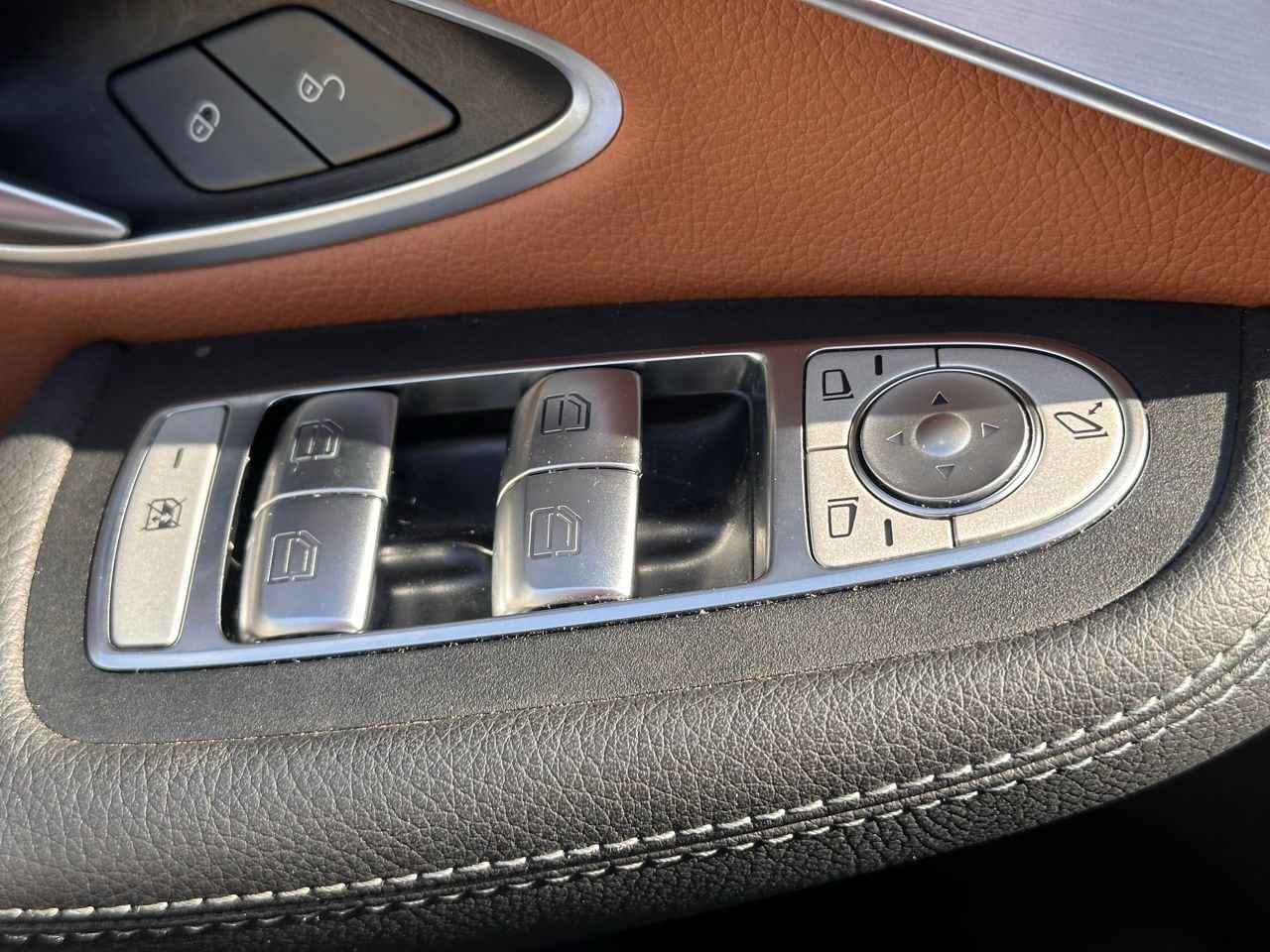 Used 2023 Nautical Blue Metallic Mercedes-Benz GLC 300 Coupe 4matic® image 24