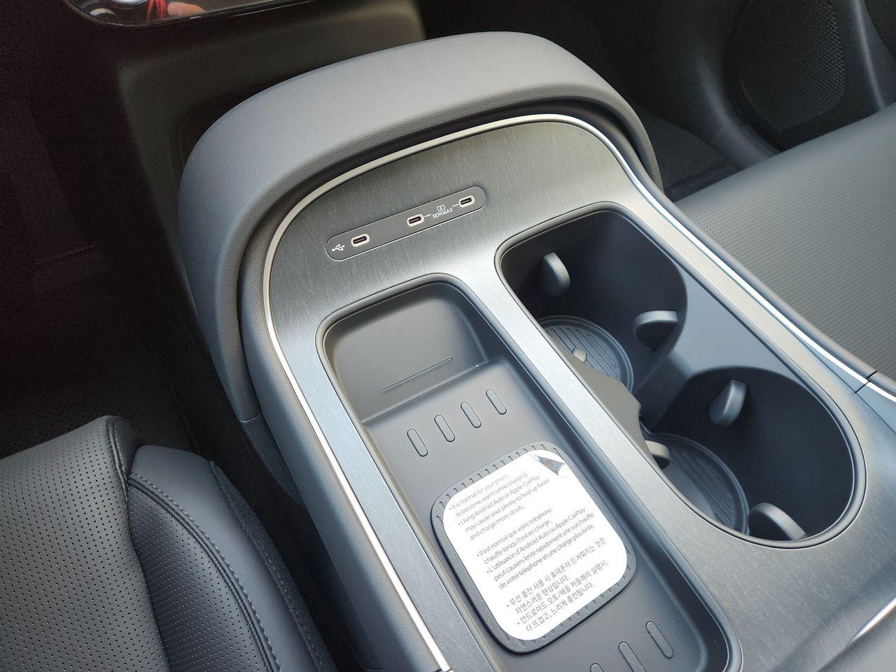 New 2027 Creamy White Pearl Hyundai SEL FWD image 18