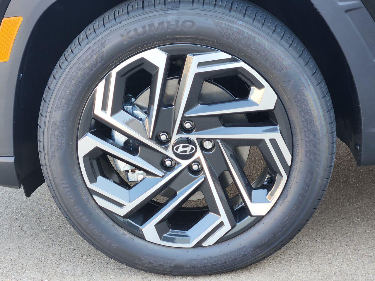 New 2026 Phantom Black Hyundai SEL Plus FWD image 7