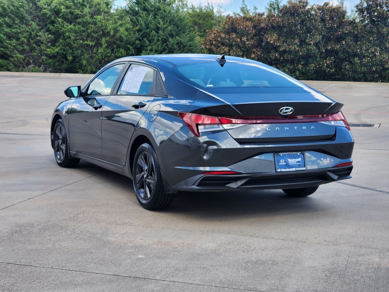 Used 2023 Portofino Gray Hyundai SEL image 3
