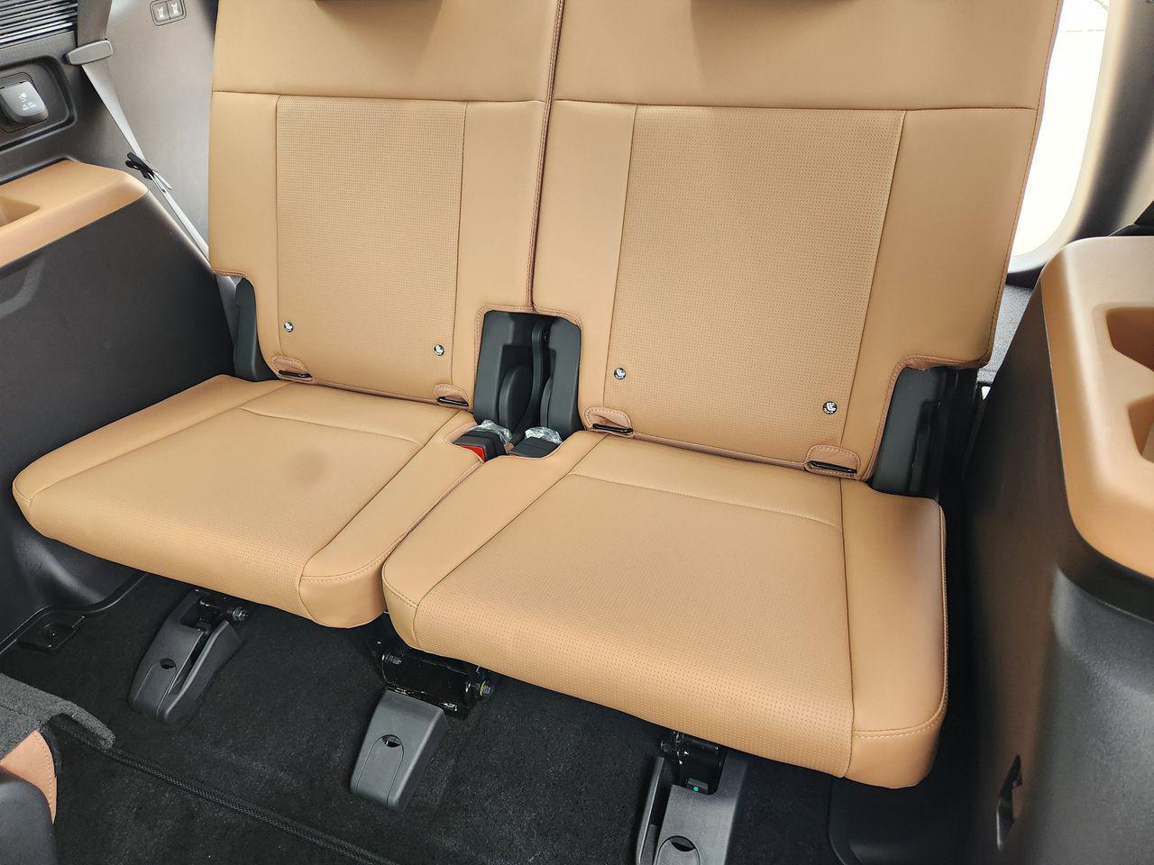 New 2026 W6H White Hyundai Calligraphy AWD image 29