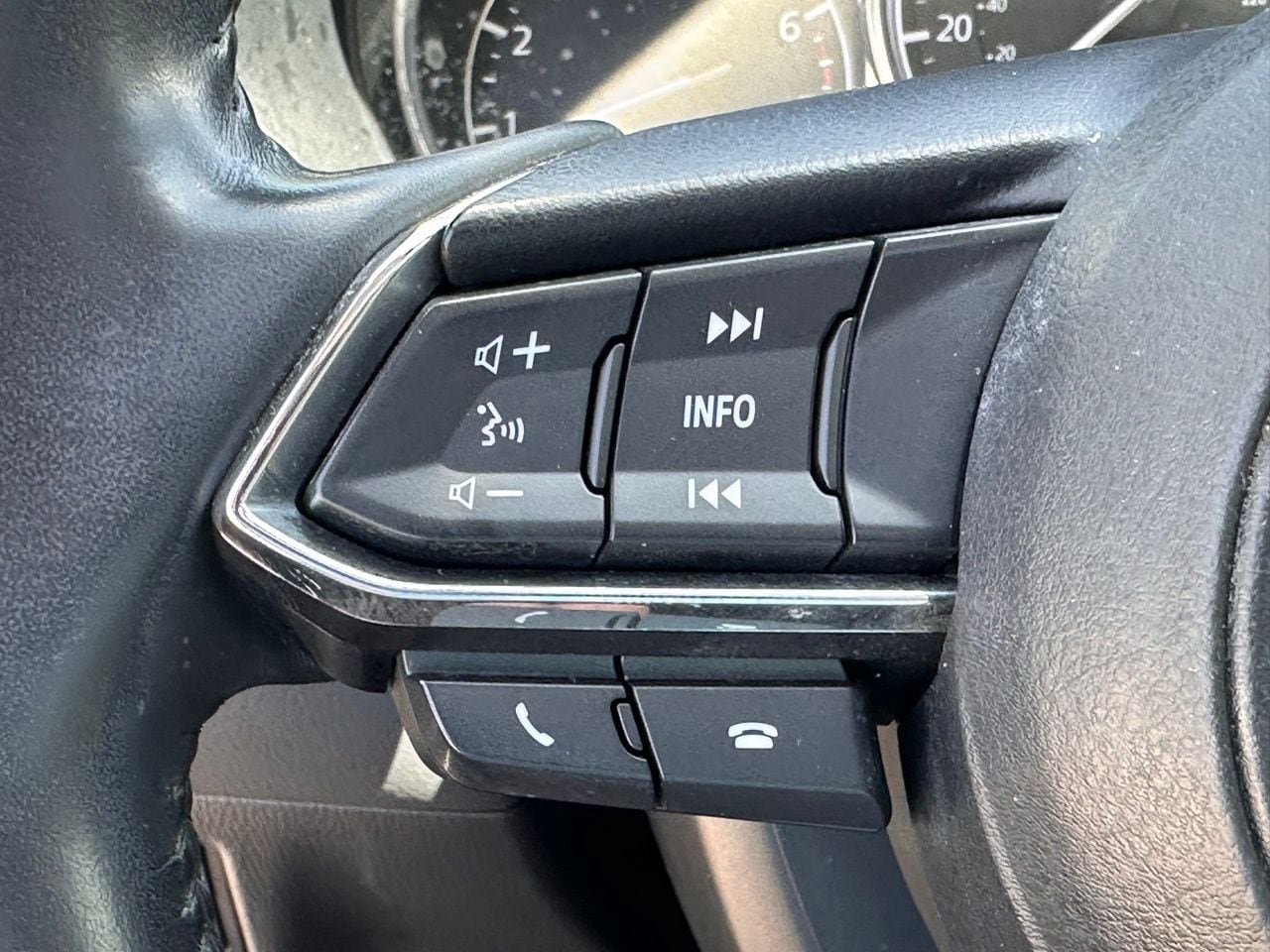 Used 2018 Jet Black Mica Mazda Grand Touring image 28