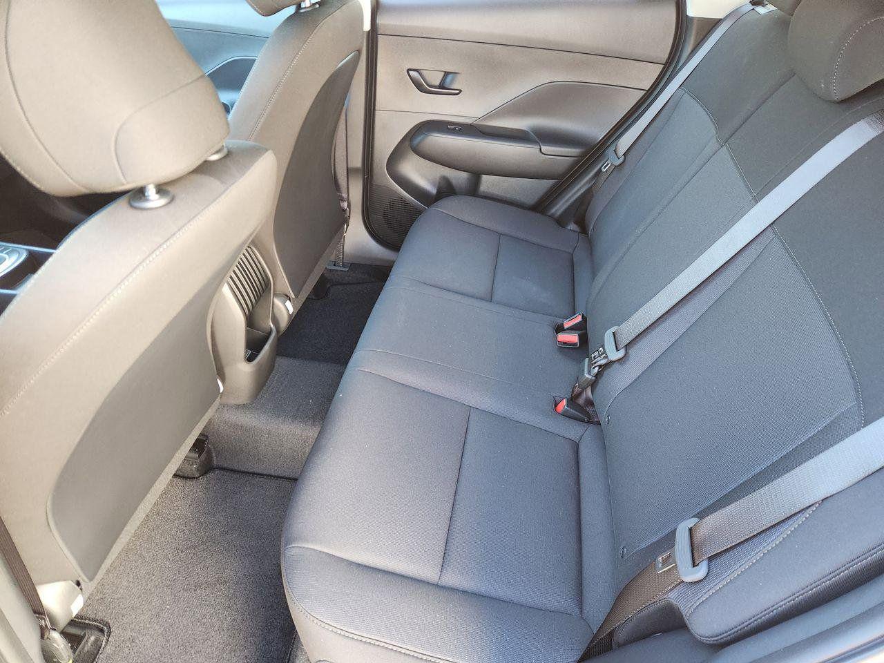 New 2026 C5G Gray Hyundai SE FWD image 29