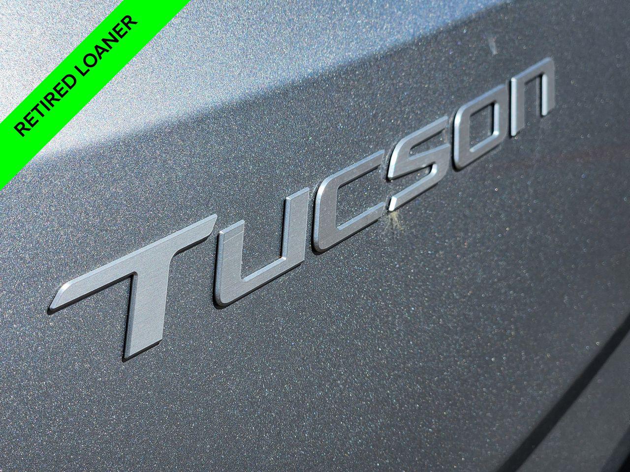 New 2025 Shimmering Silver Hyundai SEL FWD image 9