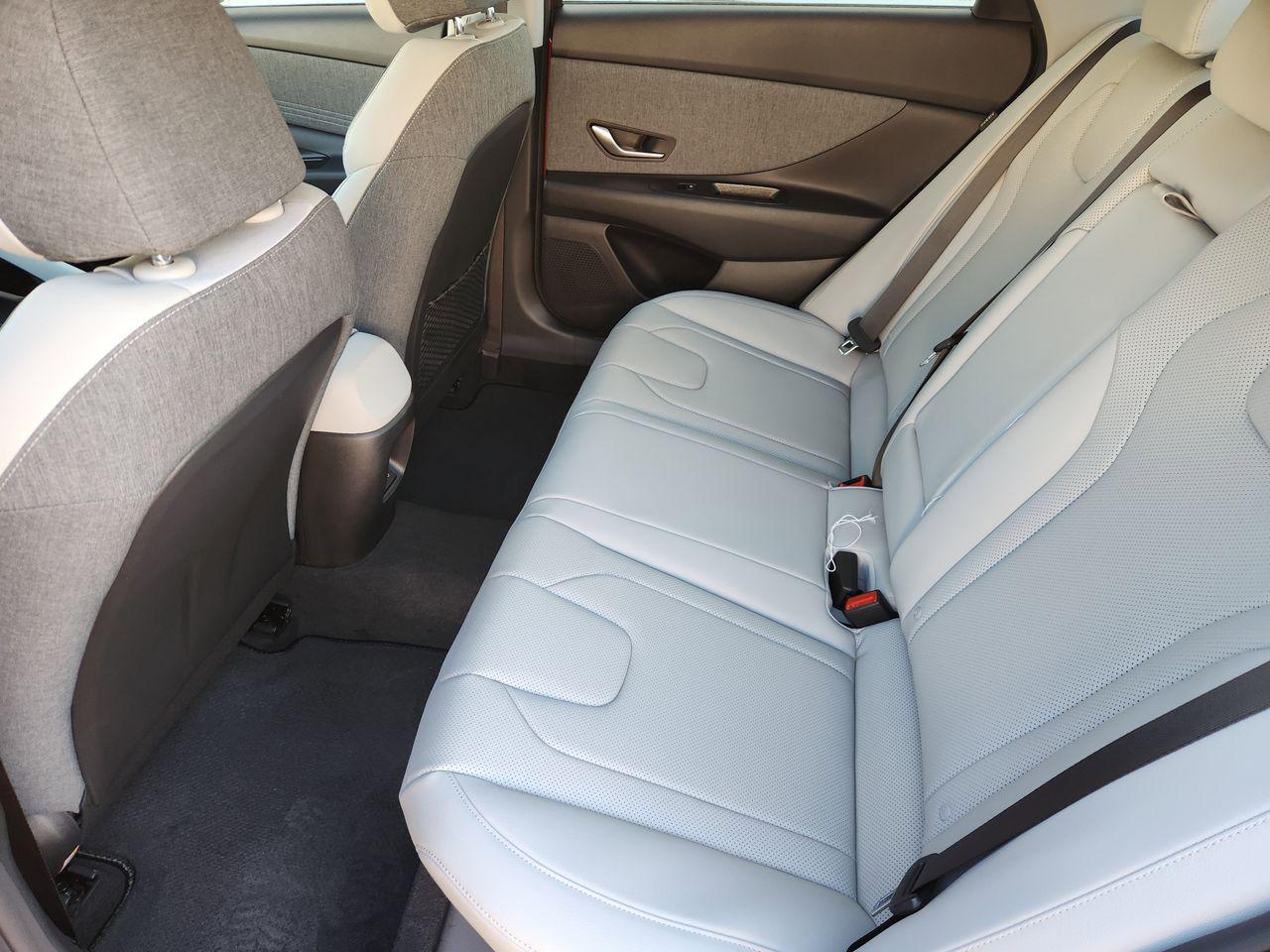 New 2026 R2P Red Hyundai Limited image 30