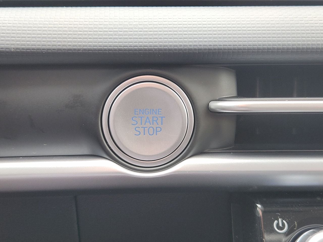 New 2026 W6H White Hyundai SEL FWD image 14