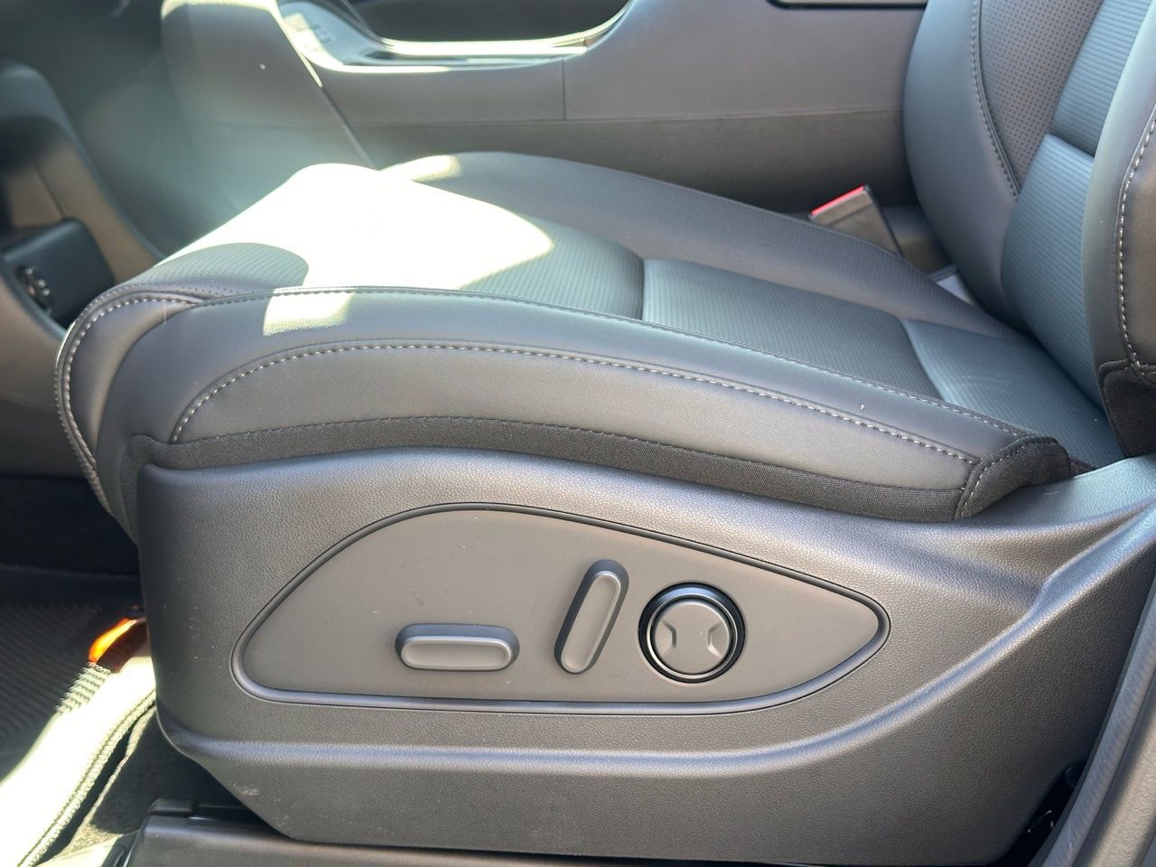 Certified Used 2026 Abyss Black Pearl Hyundai XRT Pro image 27