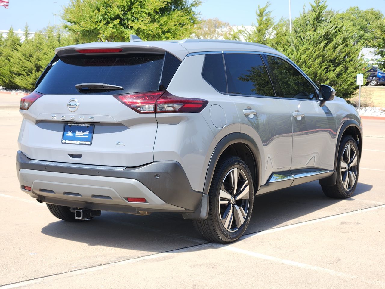 Used 2021 Boulder Gray Pearl Nissan SL image 4