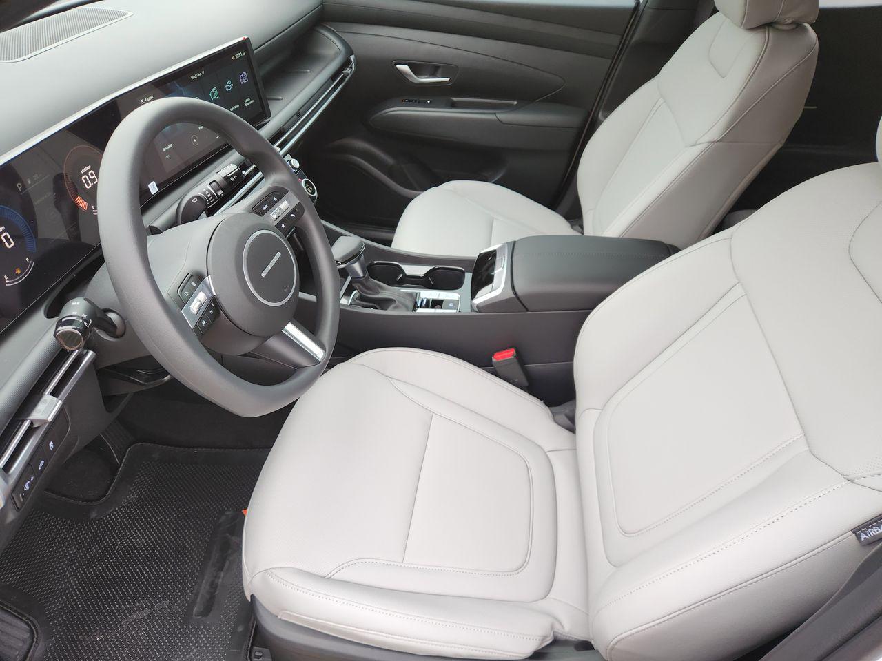 New 2026 SAW White Hyundai SEL FWD image 9