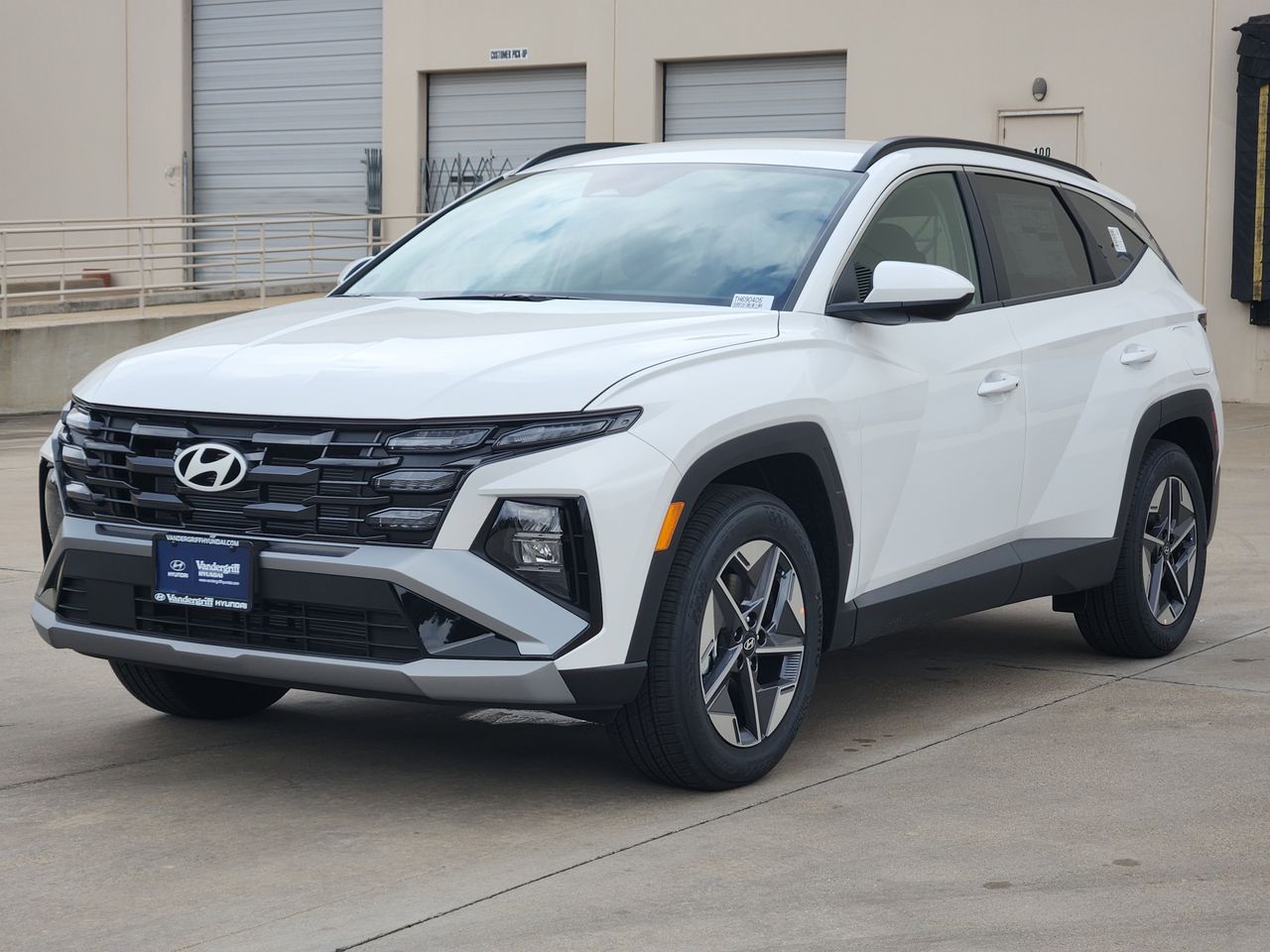 New 2026 W6H White Hyundai SEL FWD image 2