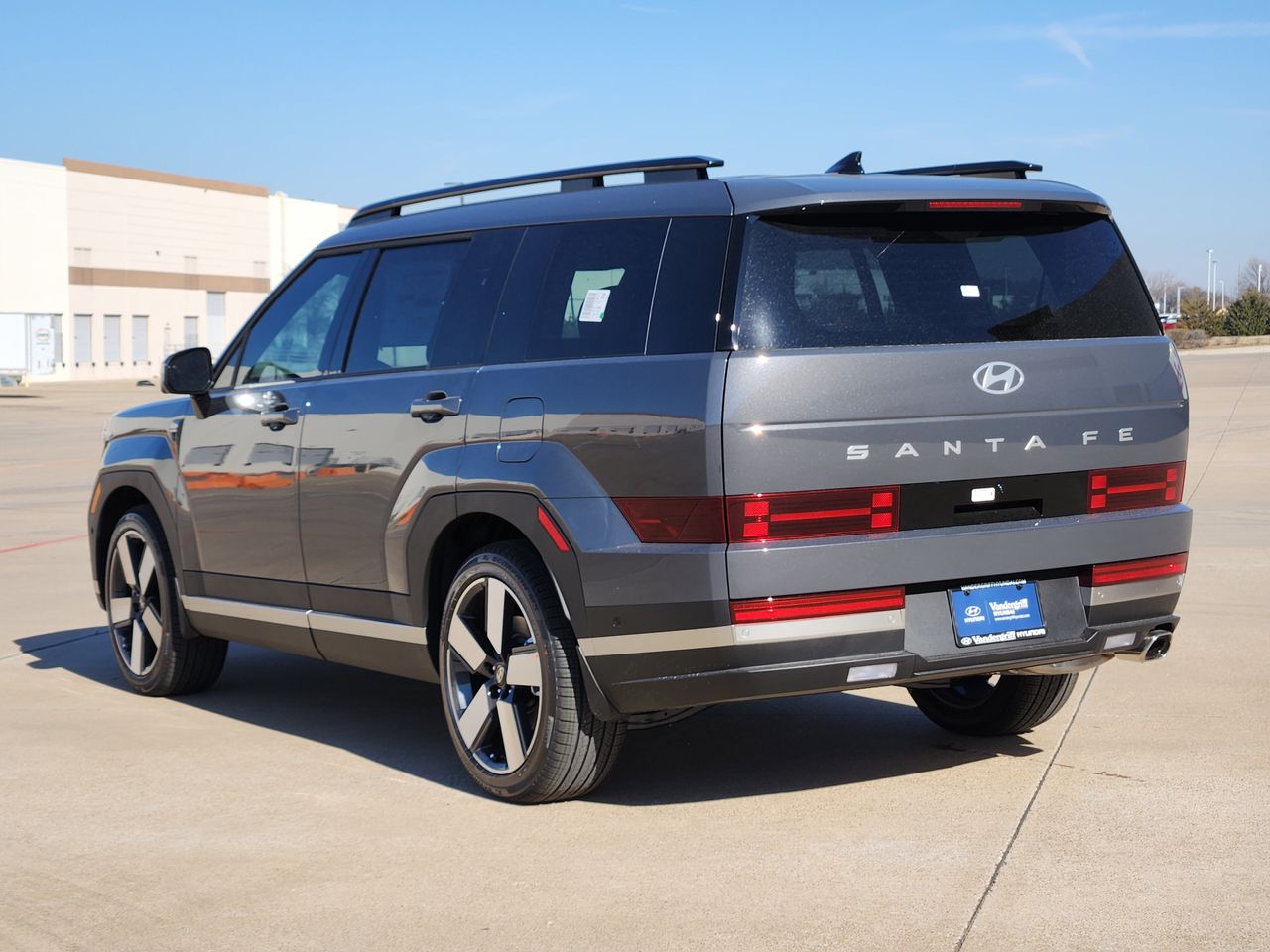 New 2026 PE2 Gray Hyundai Limited FWD image 3