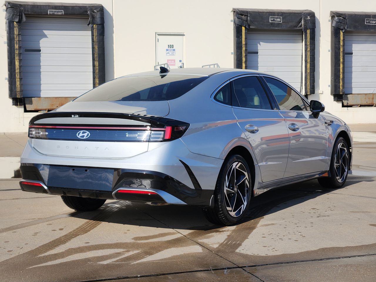 New 2026 T4A Silver Hyundai SEL Sport image 4