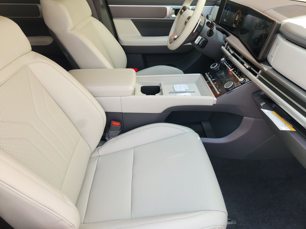 New 2026 W6H White Hyundai SEL image 11