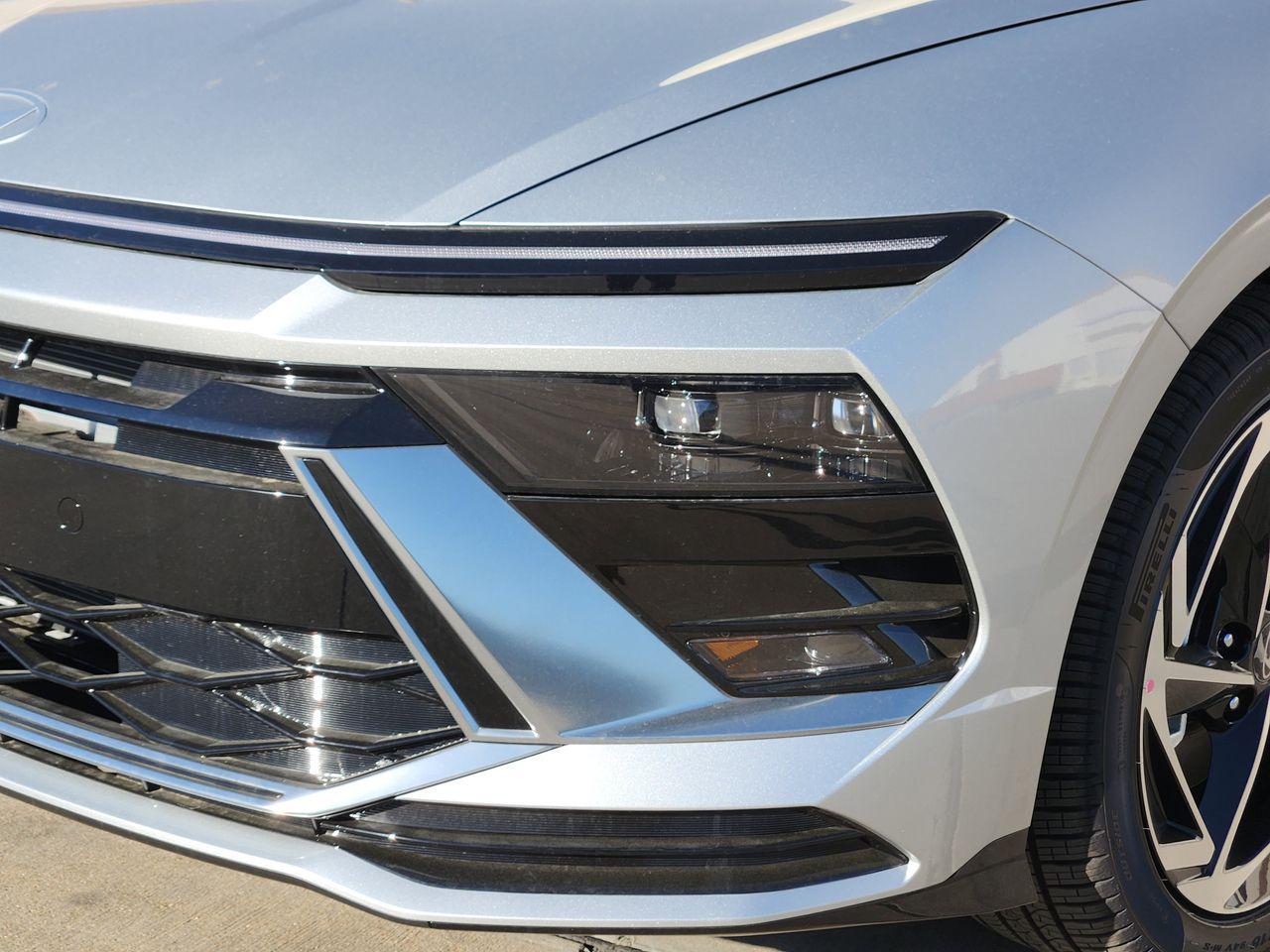 New 2026 Aero Silver Hyundai SEL Sport image 6
