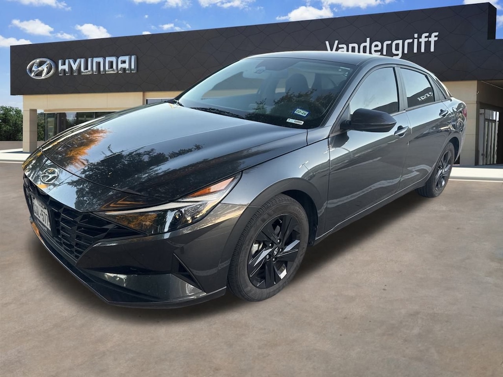 Used 2023 Hyundai Elantra SEL Sedan