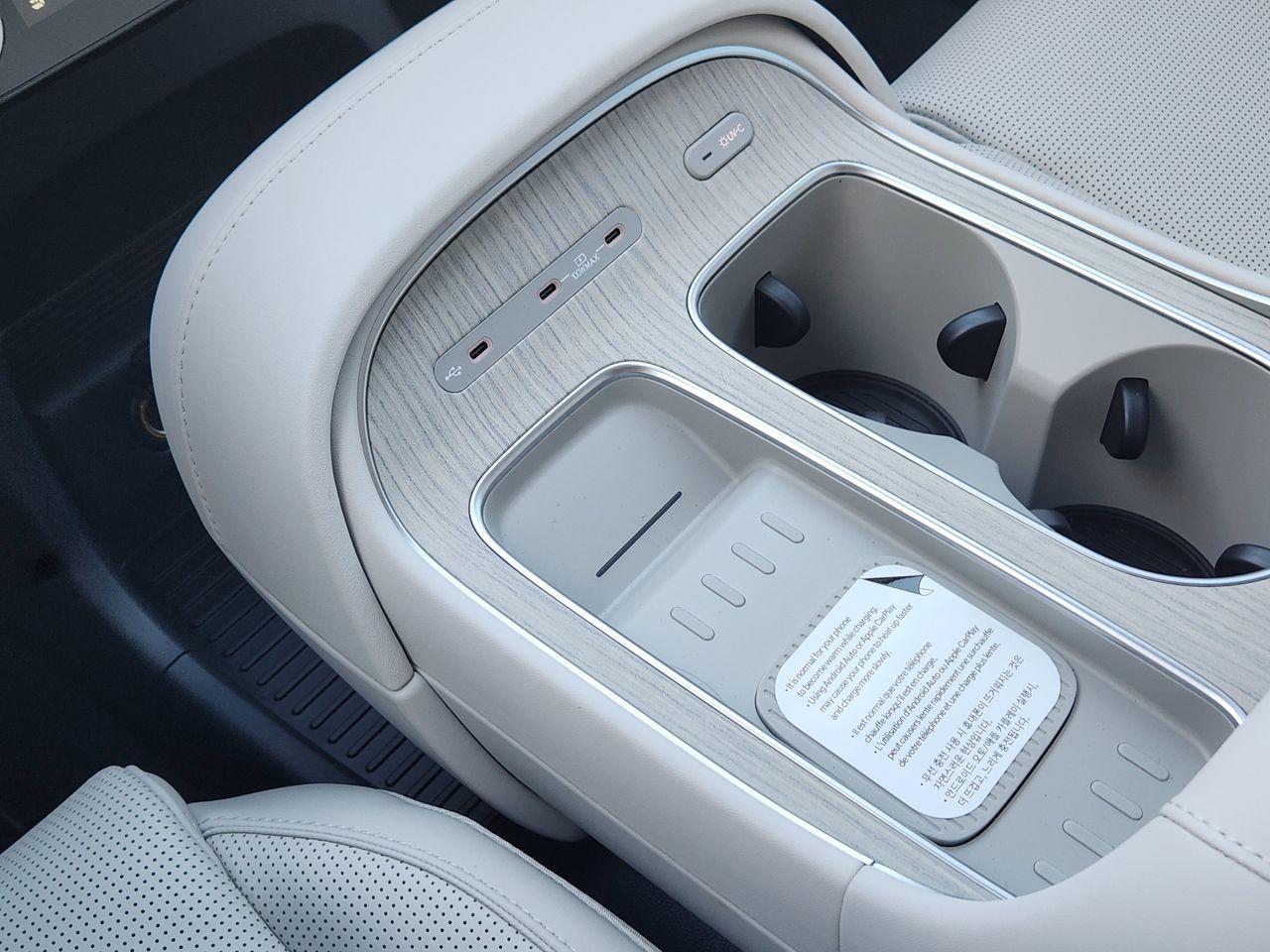 New 2026 Titan Charcoal Pearl Hyundai Calligraphy FWD image 18