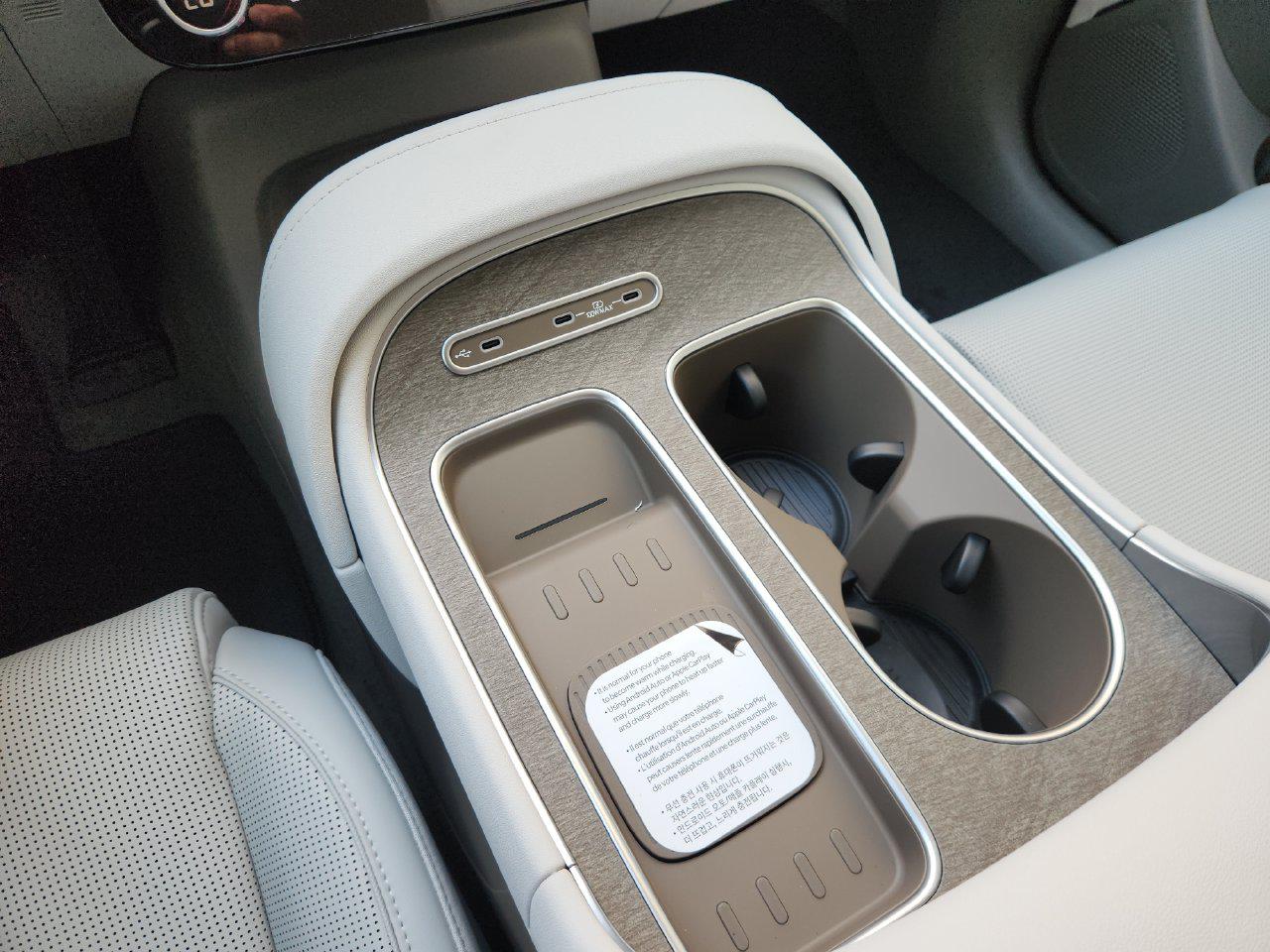 New 2027 Abyss Black Pearl Hyundai Blue SEL Premium 7P image 17