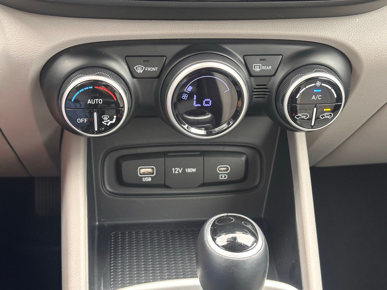 Certified Used 2025 Onyx Black Hyundai SEL image 29