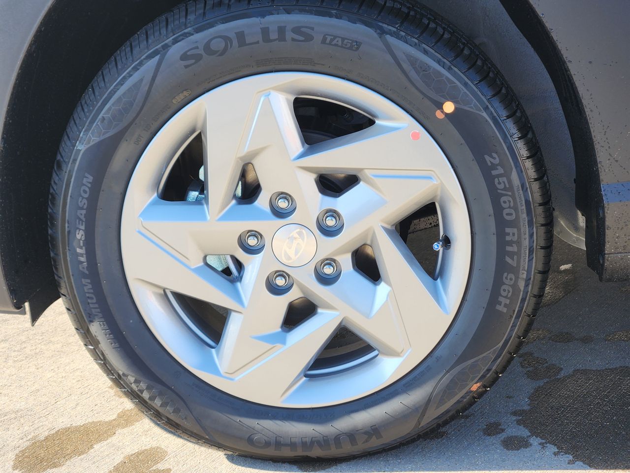 New 2026 C5G Gray Hyundai SE FWD image 7