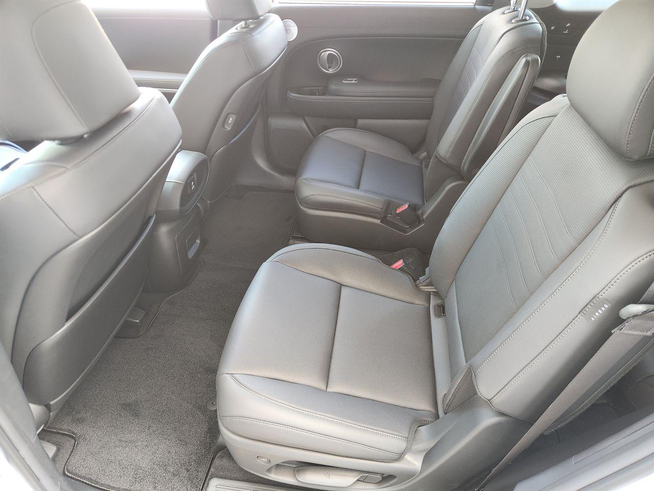 New 2027 Creamy White Pearl Hyundai Limited FWD image 28
