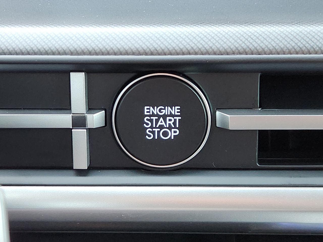 New 2027 Phantom Black Hyundai SEL FWD image 18