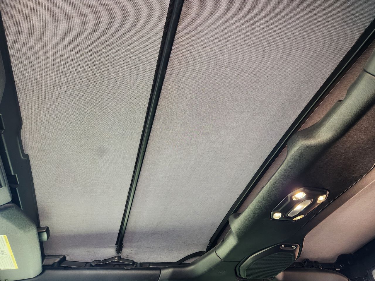 Used 2022 Granite Crystal Jeep Overland image 23