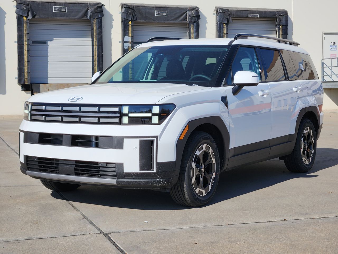 New 2026 W6H White Hyundai SEL FWD image 2